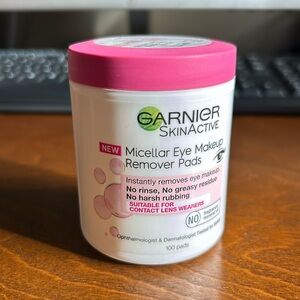 Garnier Micellar Eye Makeup Remover Pads (brand new)